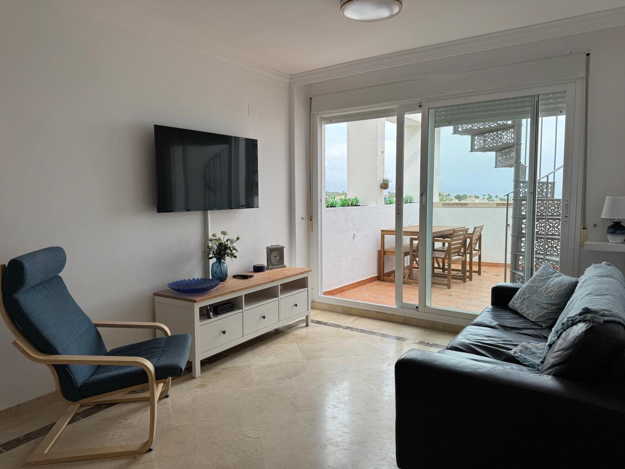 Casa Feliz - Penthouse In Manilva
